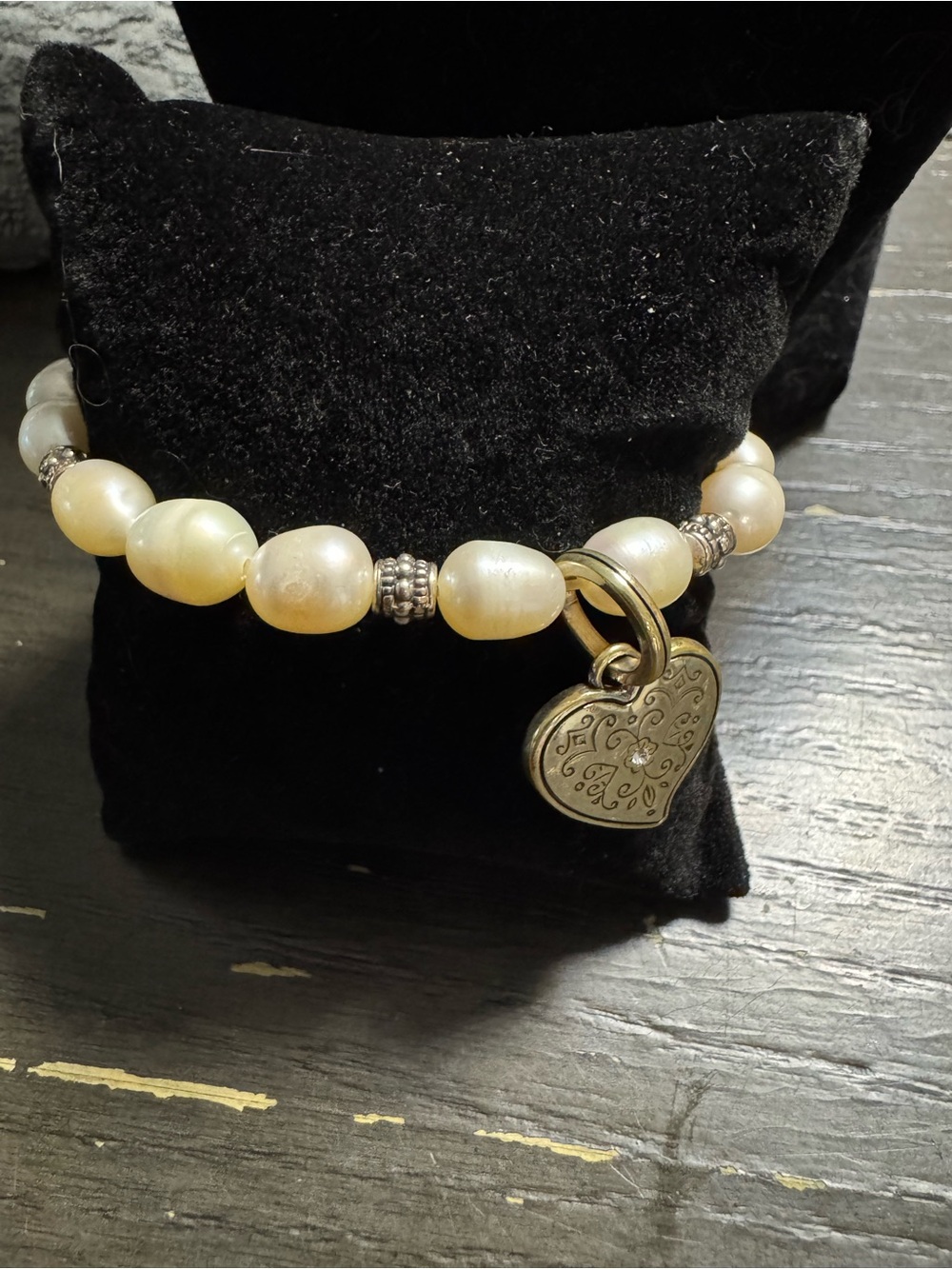 Brighton Pearl Bead Stretch Bracelet with Heart Charm - Cream Pearls